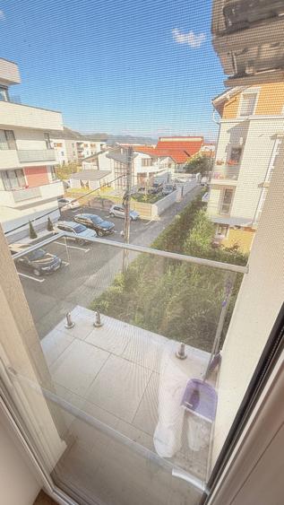 Apartament cu 3 camere decomandat în Vest