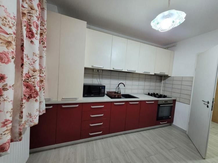 Apartament cu 2 camere semidecomandat în Torontalului