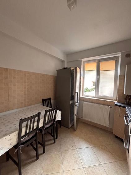 Apartament 2cam, decomandat, centrala proprie, parcare privata, metrou - 9