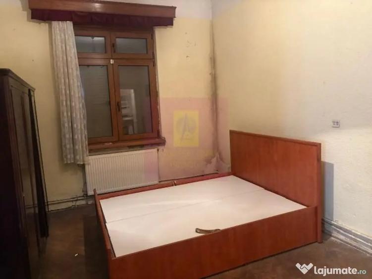 Casă cu 3 camere cu Teren 210 Mp în Floreasca