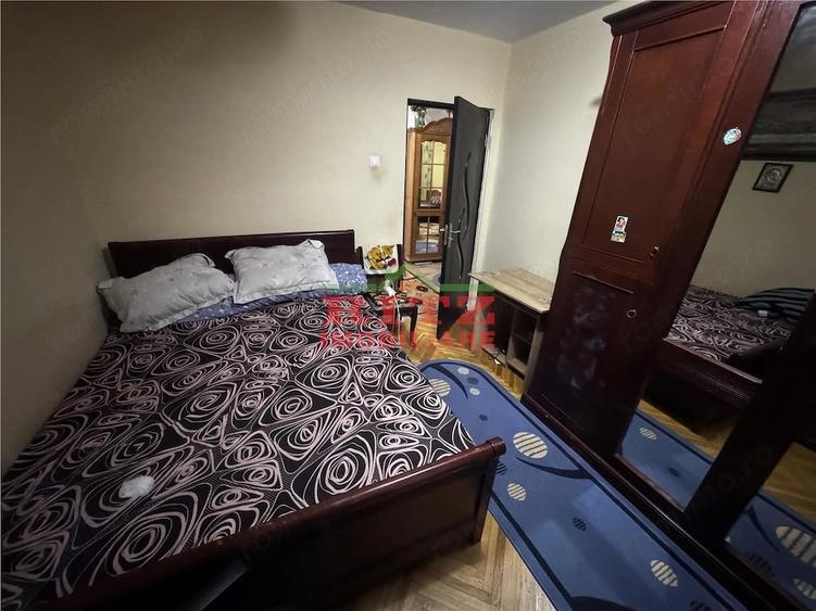 Apartament cu 3 camere decomandat în Bd. A.I.Cuza