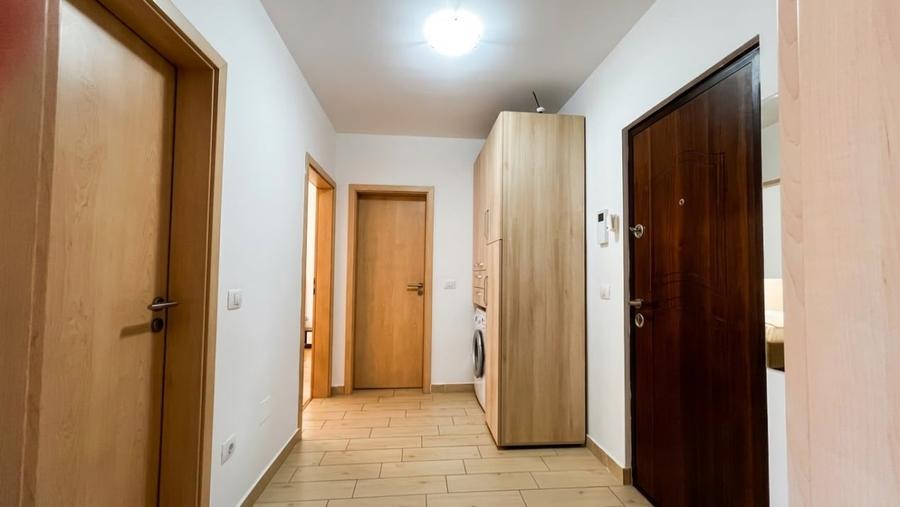 Apartament cu 2 camere decomandat, mobilat în Tractorul