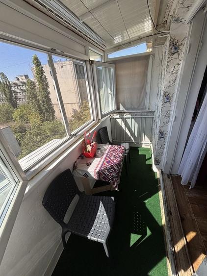 Apartament cu 2 camere decomandat în Basarabia