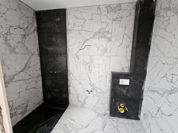 Casă cu 5 camere cu Canalizare în Tunari