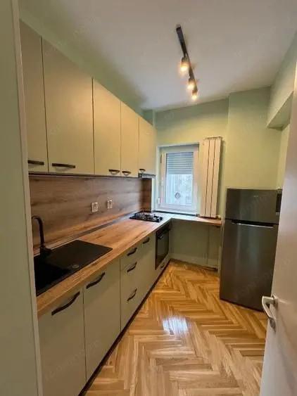 Apartament cu 2 camere decomandat în Cișmigiu