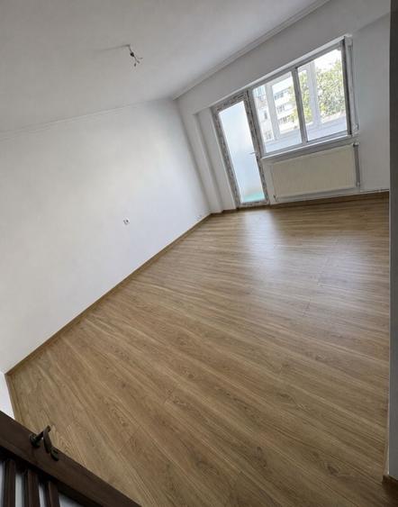 Apartament cu 2 camere decomandat în Exterior Vest