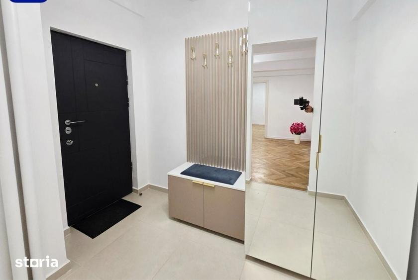 Apartament cu 3 camere în Unirii