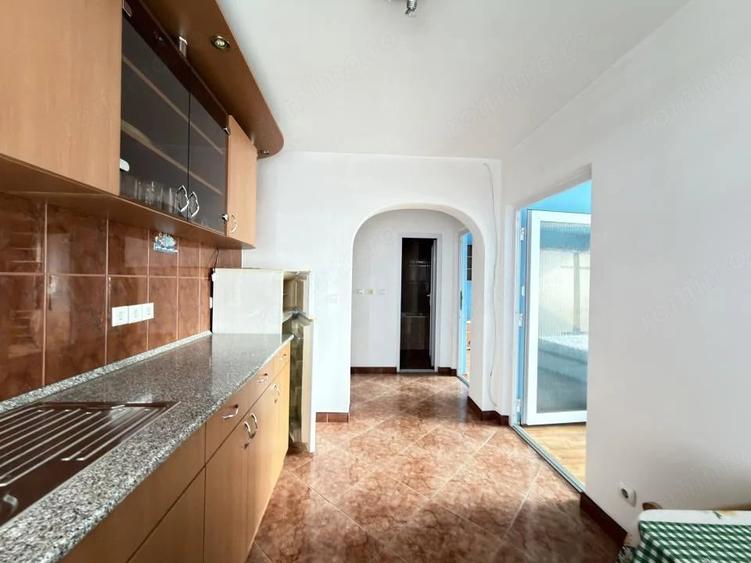 Apartament cu 2 camere decomandat în Aradului