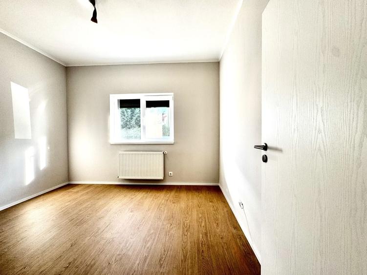 Apartament cu 3 camere semidecomandat în Braytim