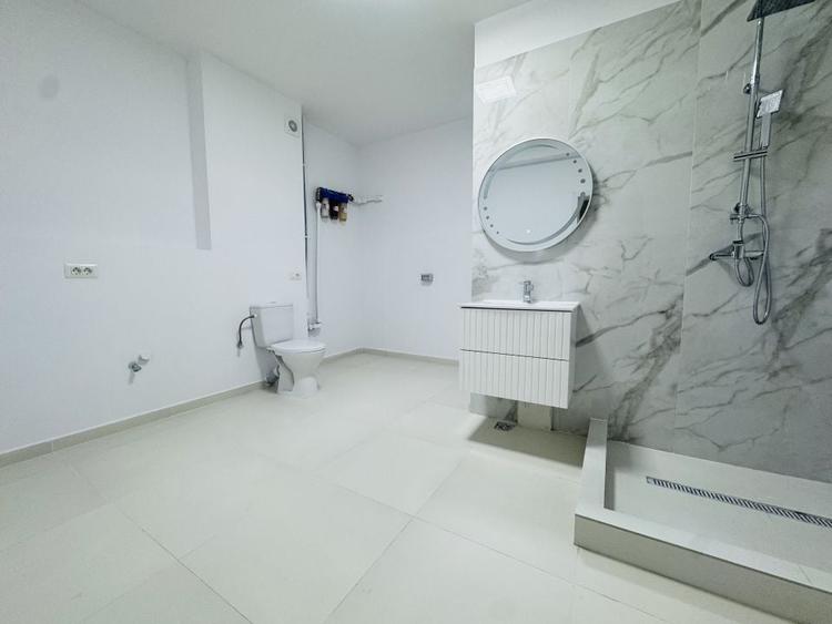Casă individuală cu 6 camere cu Canalizare în Domnești