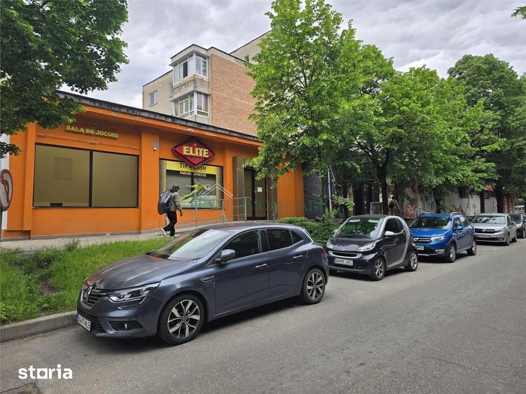 Spațiu comercial, de 102 mp, în Central