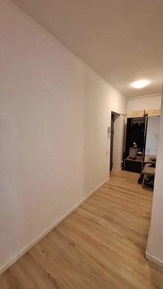 Apartament cu 2 camere decomandat în Valea Ialomiței