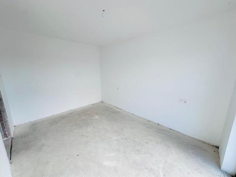 Duplex cu 5 camere cu Canalizare în Urseni