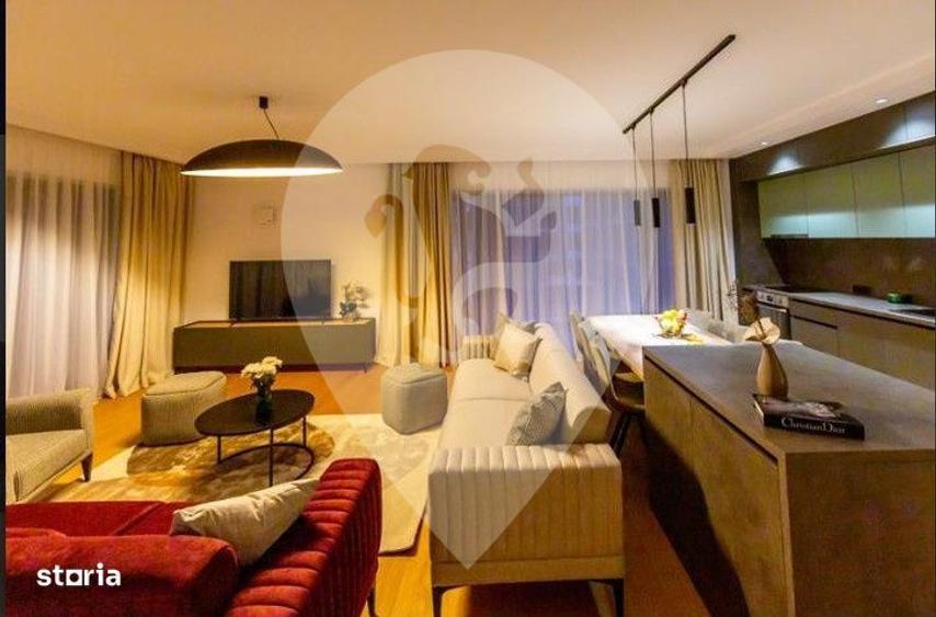 Apartament cu 4 camere, mobilat în Central