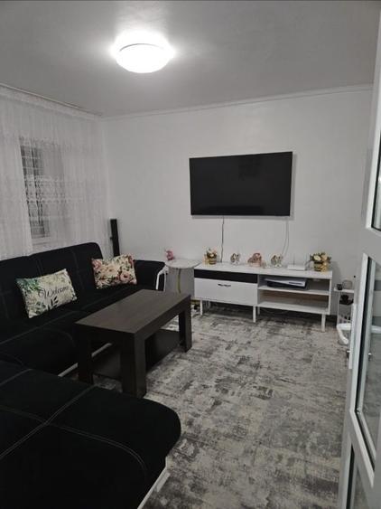 Casă individuală cu 4 camere cu Teren 400 Mp în Palas