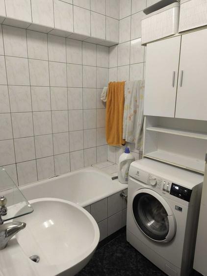 Apartament cu 4 camere decomandat în Militari