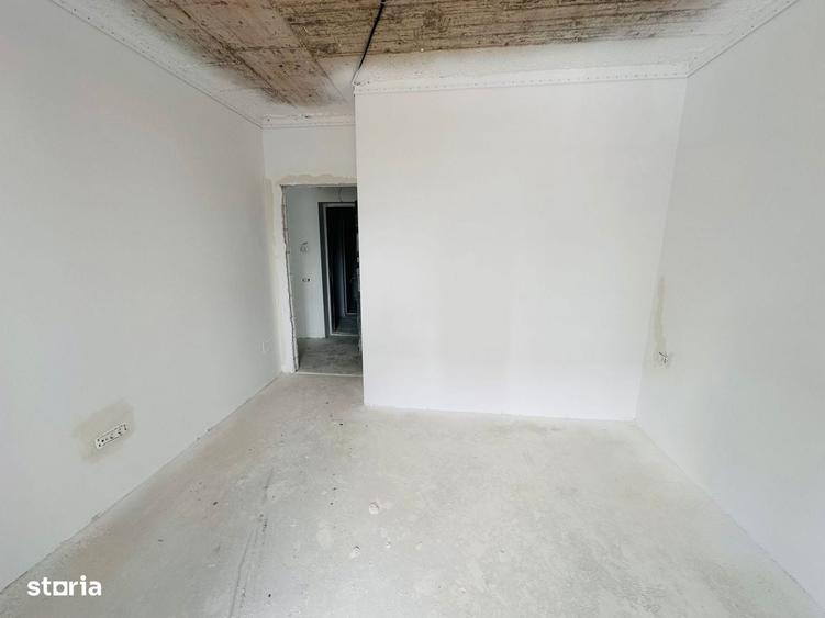 Apartament cu 7 camere în Roșu