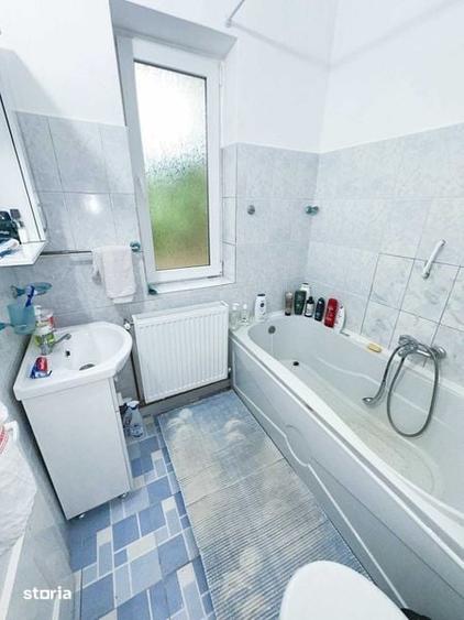 Casă cu 4 camere cu Teren 130 Mp în Central