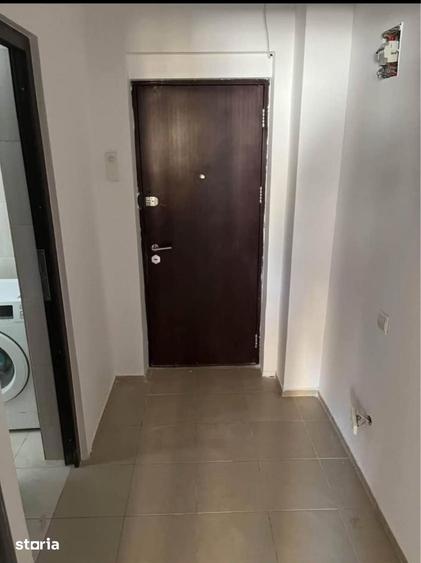 Garsonieră decomandată în Dobroești