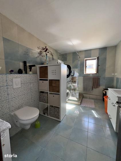 Casă cu 4 camere cu Teren 381 Mp în Agigea
