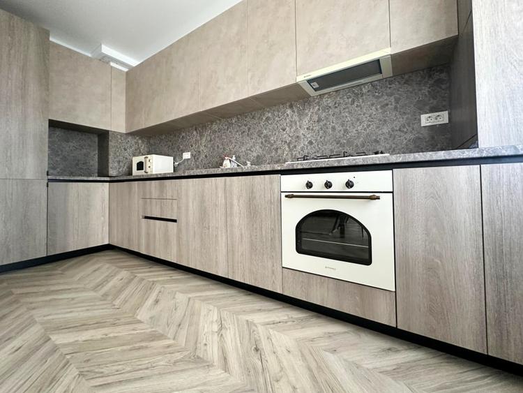 Apartament cu 2 camere decomandat, mobilat în City Park Mall