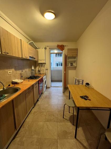 Apartament cu 2 camere semidecomandat în Exterior Vest