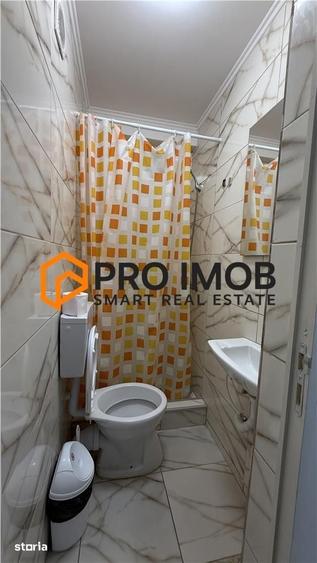 Spațiu comercial, de 60 mp, în Costești