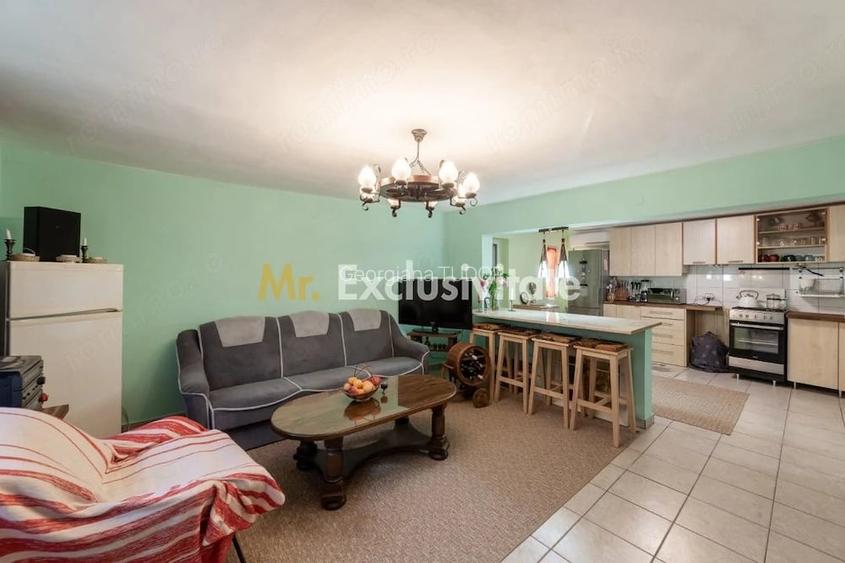 Casa vintage in Com. Ulie?ti, Dambovi?a cu livada generoasa ?i anexa