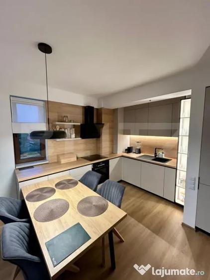 Apartament cu 3 camere semidecomandat în Gruia