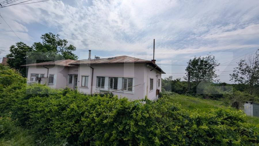 Casă individuală cu 5 camere cu Canalizare în Moreni