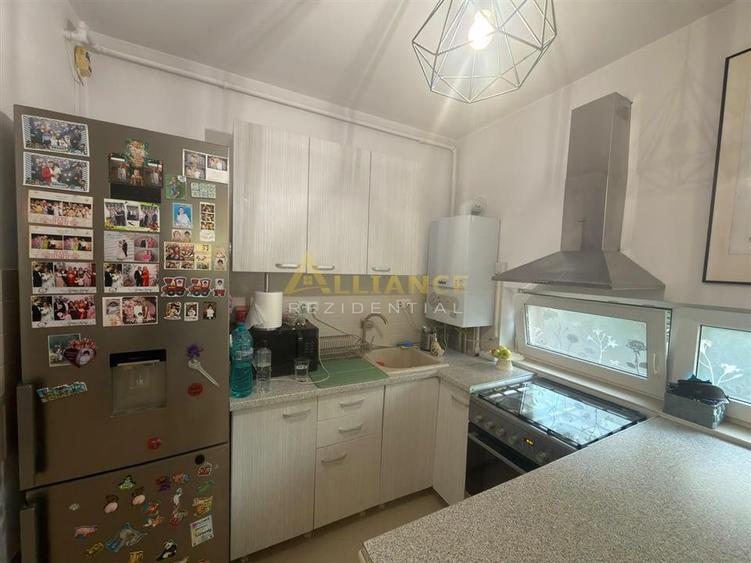 Apartament cu 2 camere decomandat, mobilat în Brâncoveanu