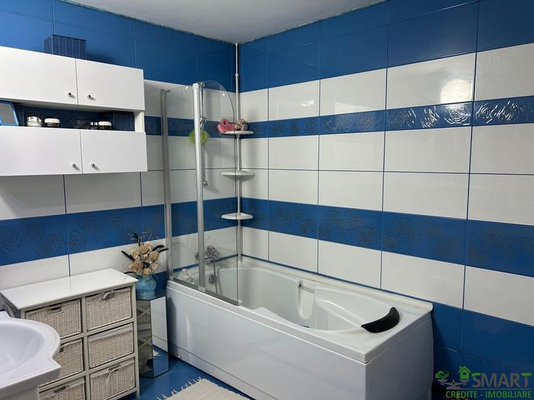 Casă individuală cu 5 camere cu Garaj în Mocira
