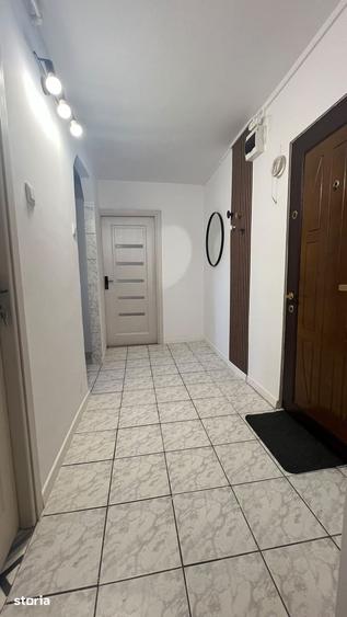 Apartament cu 2 camere decomandat în 14 Mai