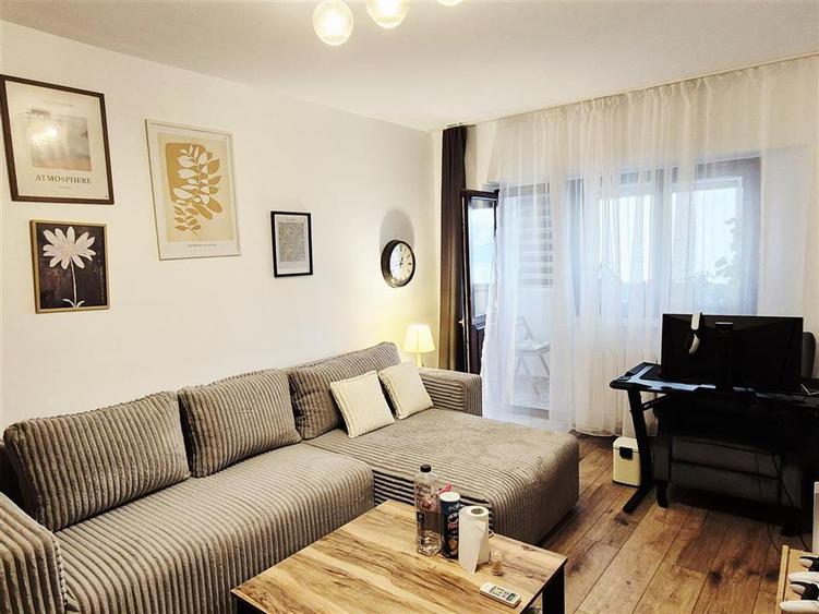 Apartament cu 2 camere semidecomandat în Dacia