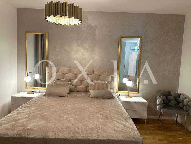 Apartament cu 4 camere semidecomandat, mobilat în Tipografilor