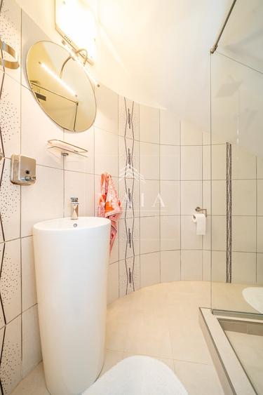 Apartament cu 2 camere nedecomandat în Ultracentral