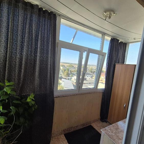 Apartament cu 2 camere semidecomandat în Războieni