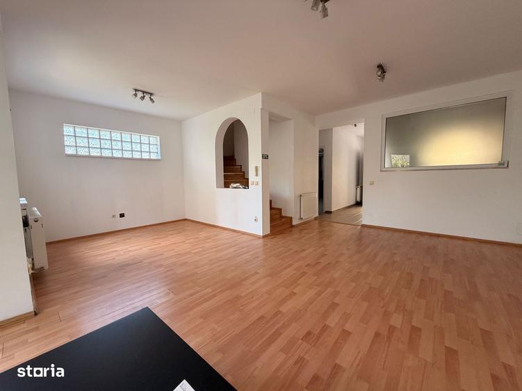 Casă cu 4 camere în Floreasca