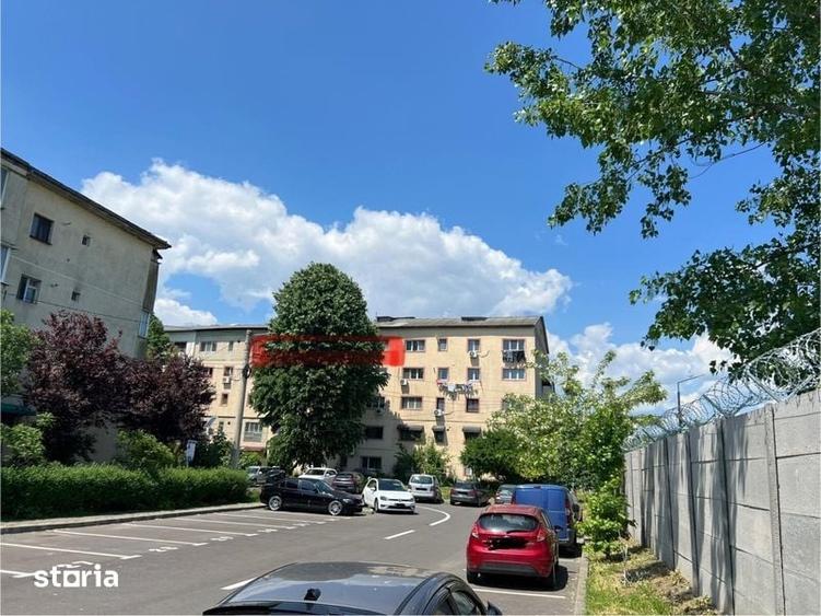 Apartament cu 3 camere decomandat în Sud