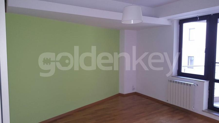 Apartament cu 4 camere decomandat, mobilat în Herăstrău