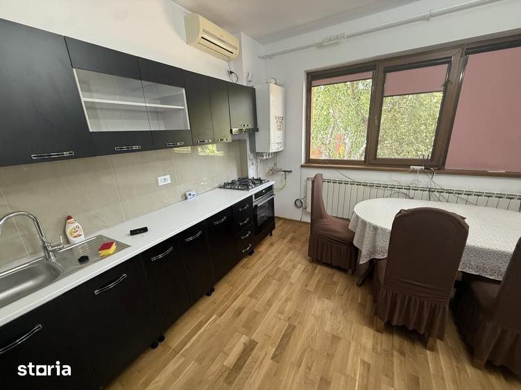 Apartament cu 3 camere în Central