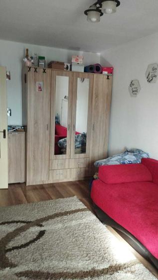 Garsonieră decomandată în Central
