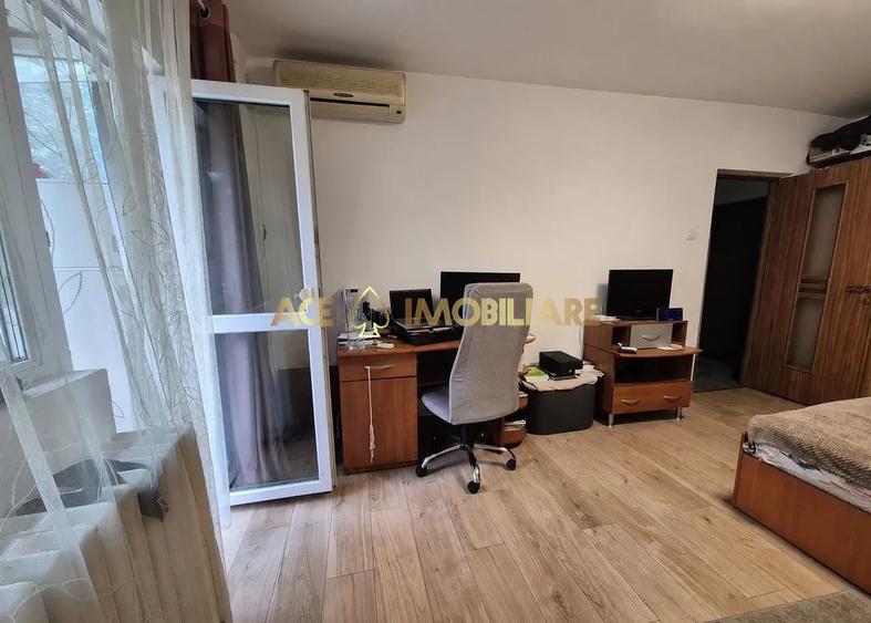 Garsonieră decomandată, mobilată în Lujerului