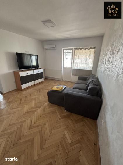 Apartament cu 4 camere în Traian