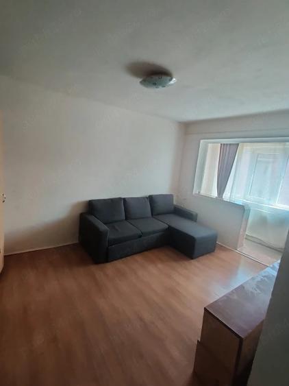 Garsonieră decomandată în Exterior Vest