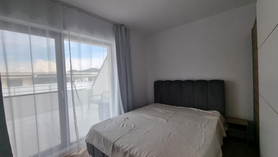 Penthouse de închiriat – 2 camere, 56 mp + terasă 50 mp | Parcare subterană - 3