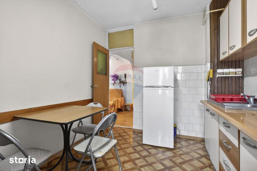 Apartament cu 5 camere în Micălaca