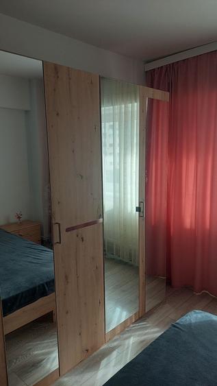 Apartament cu 3 camere decomandat în Radu Negru