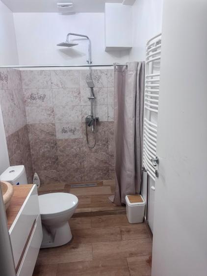 Casă individuală cu 5 camere cu Teren 170 Mp în Drumul Taberei