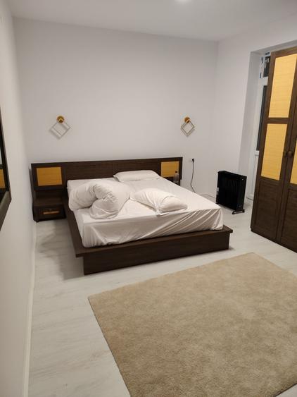 Apartament cu 2 camere decomandat în Calea Victoriei
